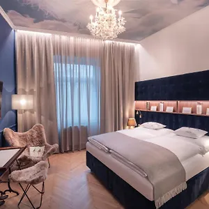 Boutique Donauwalzer Wien